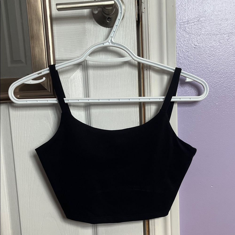 NWOT DAZY Black Crop Tank Top With Built-In Bra